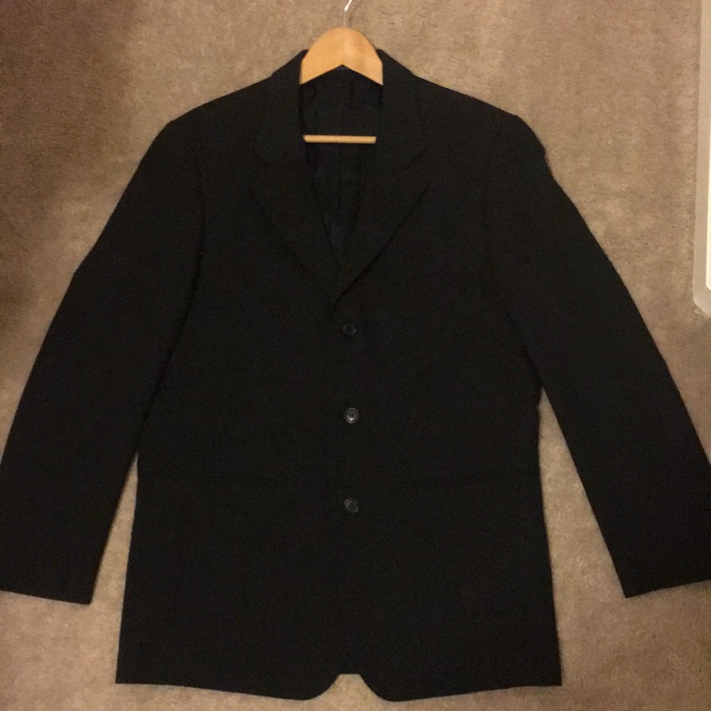 Reunion black suit 38 regular